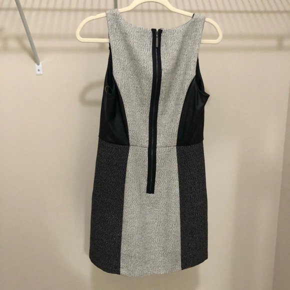 Kensie Dress - Like New - Picture 4 of 11